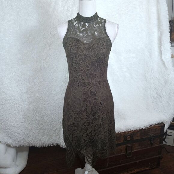 XHILARATION OLIVE GREEN LACE HALTER DRESS SZ.M EUC - Picture 3 of 11